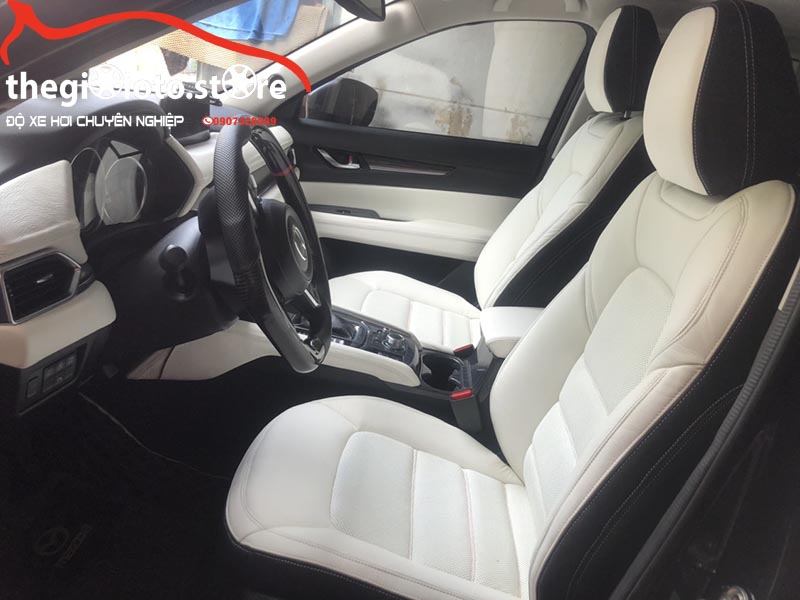 Bọc ghế da thật cho xe CX5 tại Salon Thế giới Ô tô