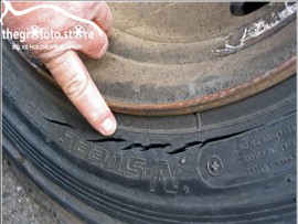 Những dấu hiệu lốp xe của bạn đã đến thời hạn thay