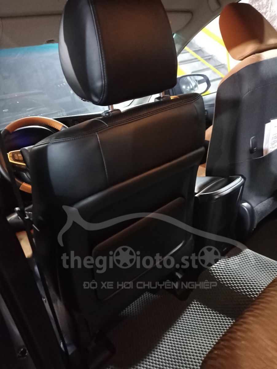 Độ ghế điện kiểu Lexus cho xe Toyota Innova