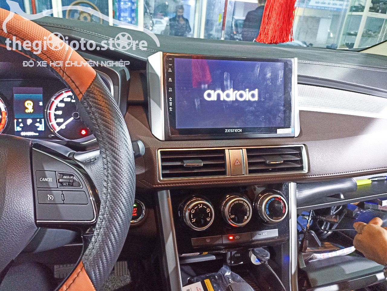 Độ màn Android Zestech Z500 cho xe Xpander