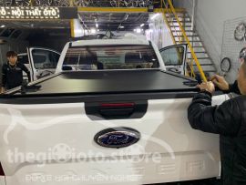 Lắp nắp thùng cuộn cơ cho xe Ford Ranger 2023