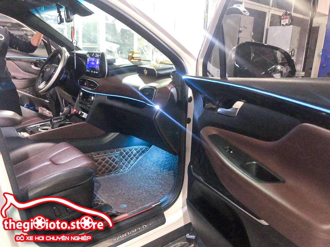 Độ led nội thất cho xe Hyundai Santafe