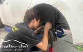Lắp Đặt Giảm Sóc Cho Xe Mazda2 