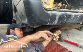 Xe 16 chỗ chết bơm xăng, không nổ máy – Giải pháp thay bơm xăng nhanh chóng, an toàn