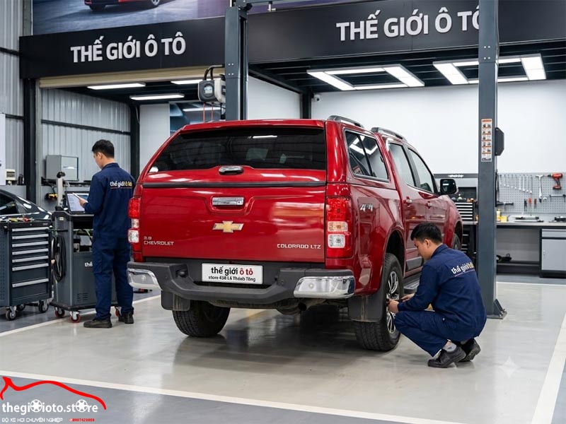 dich-vu-bao-duong-10-van-cho-xe-colorado-ltz