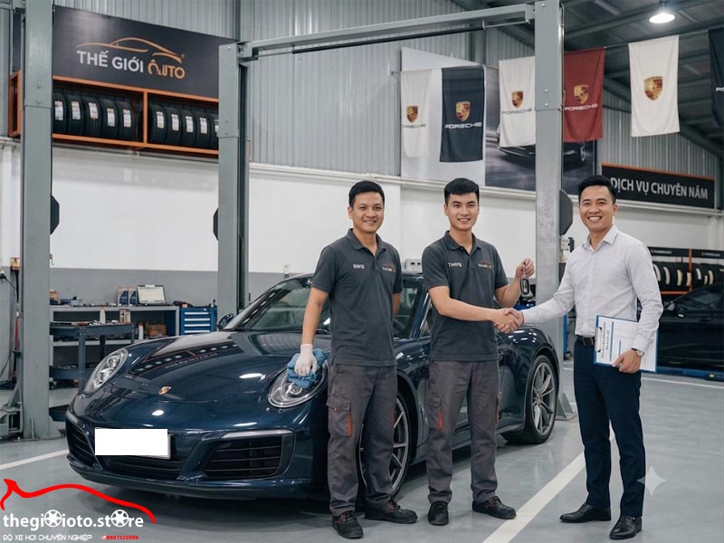 /hoan-tat-bao-duong-xe-porsche-san-sang-chay-thu