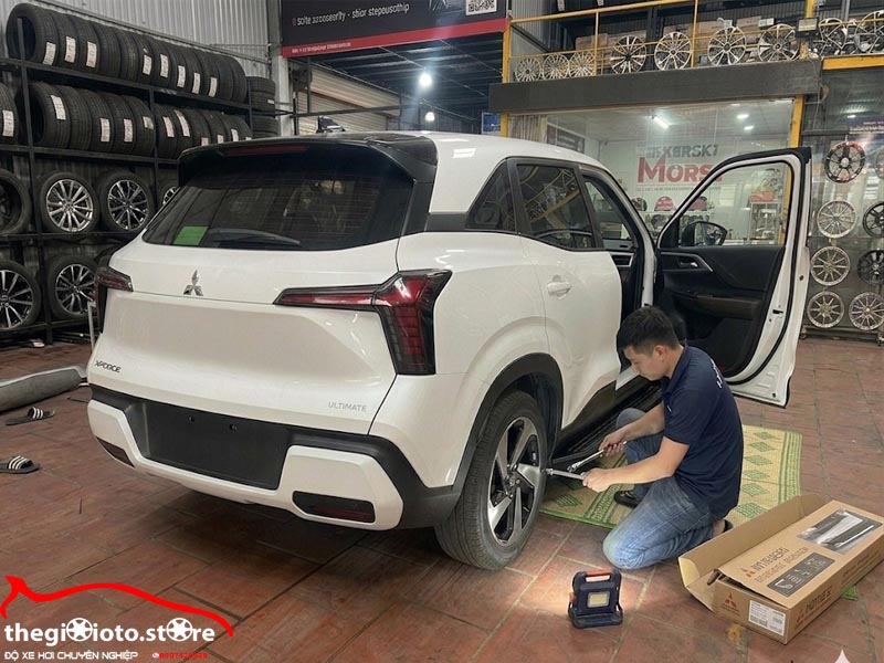 lap-bac-buoc-chan-xforce