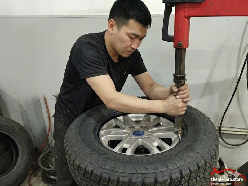 lop-dia-hinh-marshall-cho-xe-ford-range