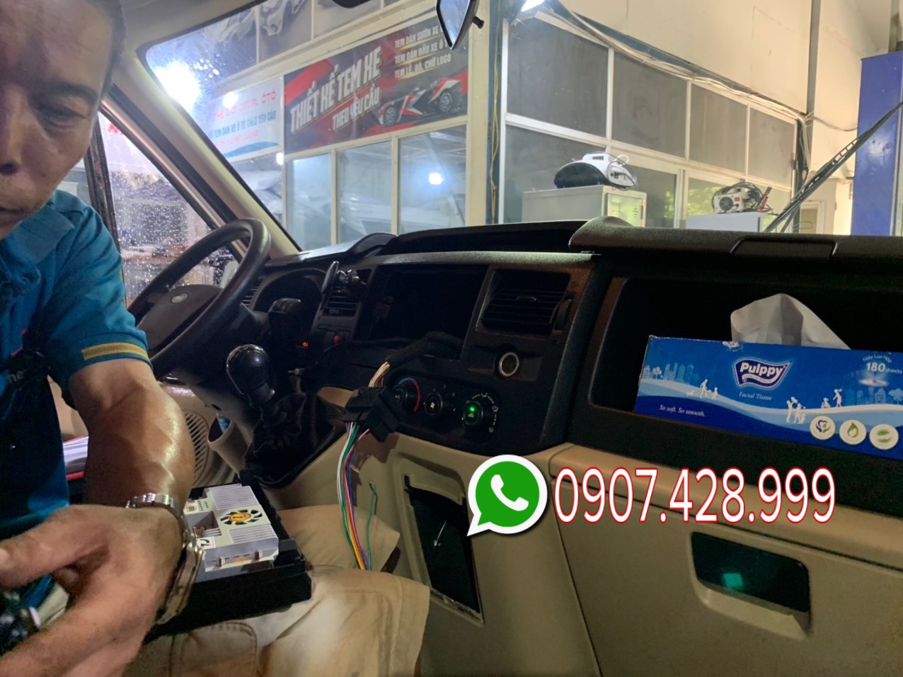 Lắp màn Android Zestech S500 cho xe Ford Transit 