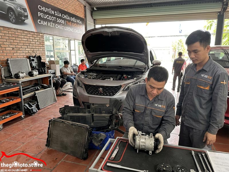 quy-trinh-thay-loc-dieu-hoa-peugeot-5008