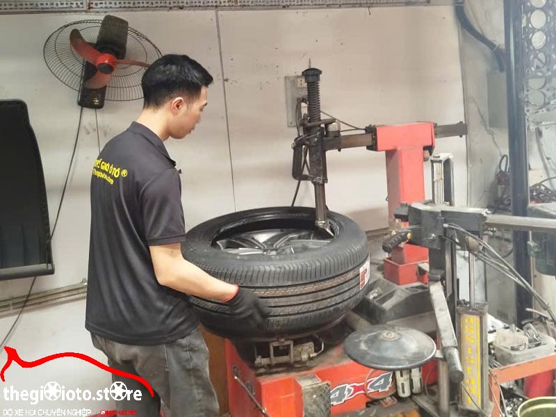 quy-trinh-thay-lop-xe-kia-sorento