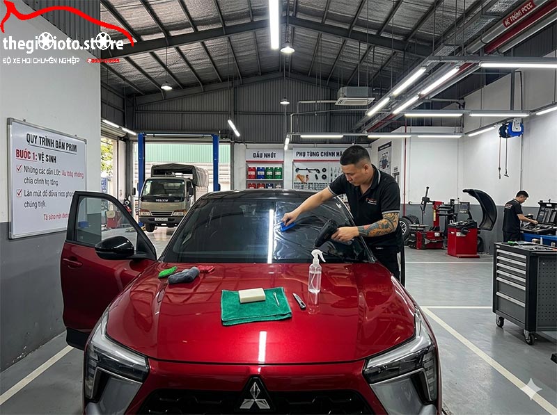 thi-cong-phim-cach-nhiet-xforce