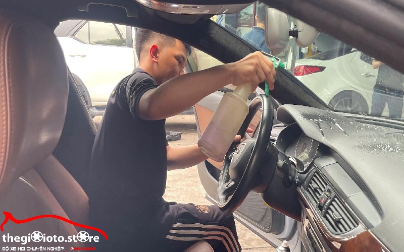 ve-sinh-noi-that-audi-chuyen-nghiep