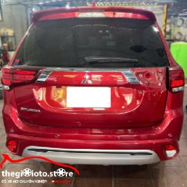 Lắp bậc bước chân cho xe Outlander